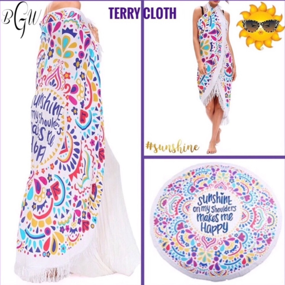 NWT “Sunshine On My Shoulders Makes Me Happy” Round Beach Wrap/Towel